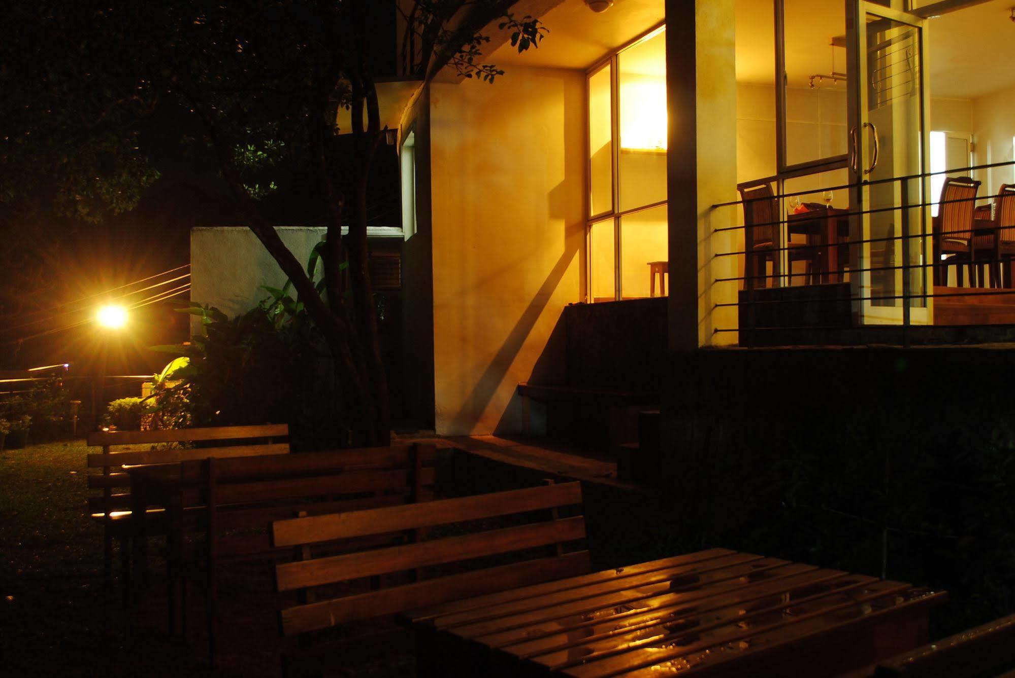 Hotel See Kandy Exteriör bild
